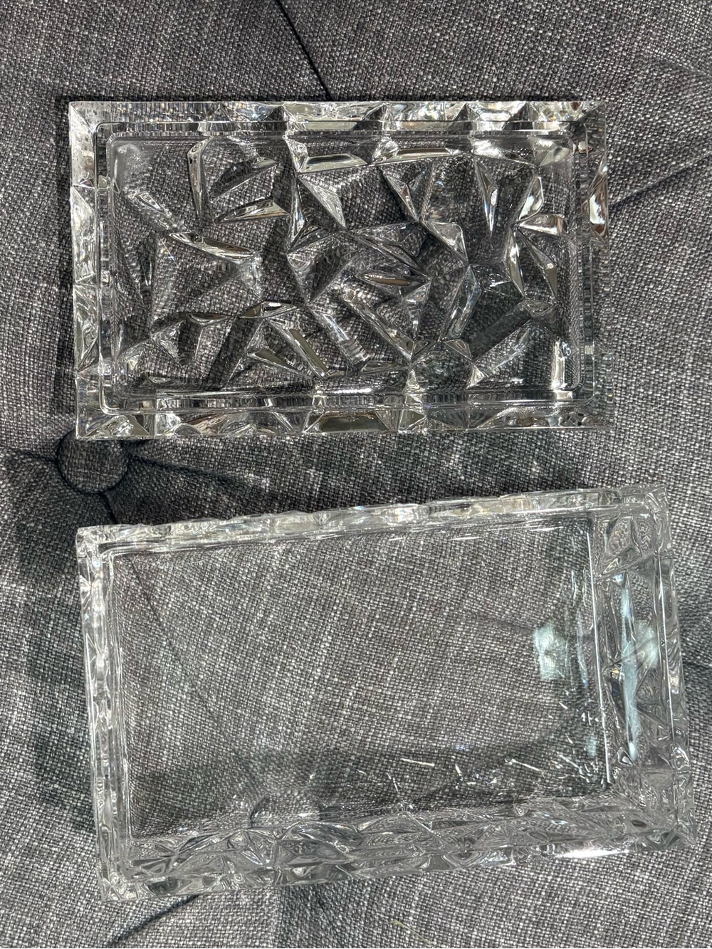 Vintage Tiffany & Co. Rock Cut Crystal Jewlery Box
Excellent Condition - Picture 5 of 13